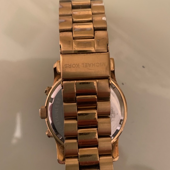 Watch - Picture 2 of 2